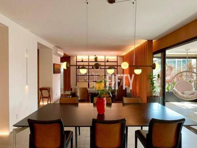Apartamento à venda com 4 suítes na Vila Mariana – Condomínio Saphir Morgado de Mateus