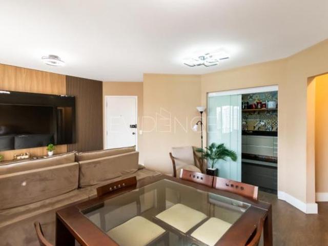 Apartamento à venda com 98 m² no Tatuapé com 3 Quartos, 4 banheiros e 2 vagas