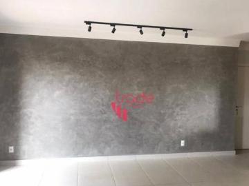 Apartamento à Venda com 03 Quartos no Jardim Palma Travassos em Ribeirão Preto com Sacada