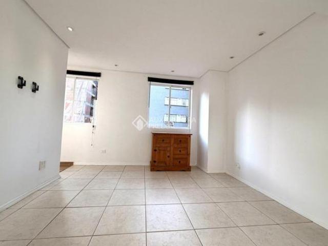 Apartamento a venda com 02 suítes localizado no Centro de Curitiba