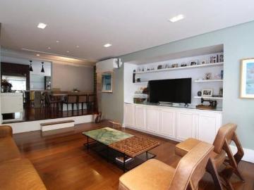 Apartamento à venda com 130m², 3 quartos e 2 vagas.