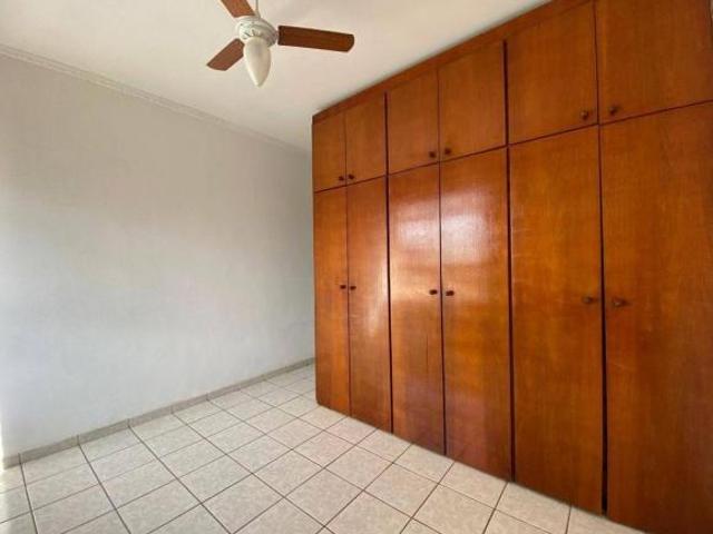 Apartamento à venda com 1 quarto no Condomínio Edifício Cecilia Steimberg Centro