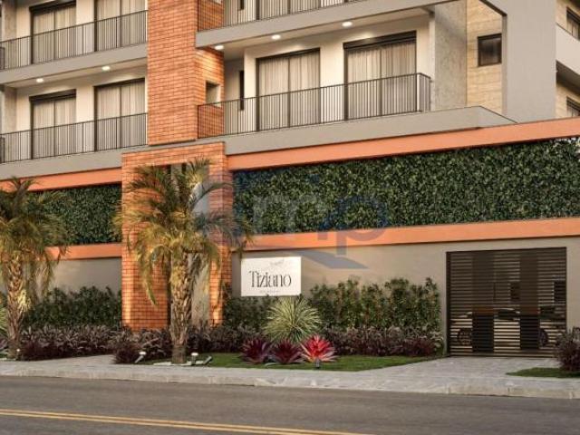 Apartamento a venda com 2 dormitorios no centro de Torres/RS