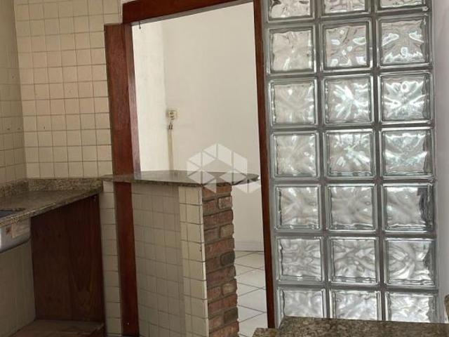 Apartamento à venda, com 2 dormitórios e vaga rotativa