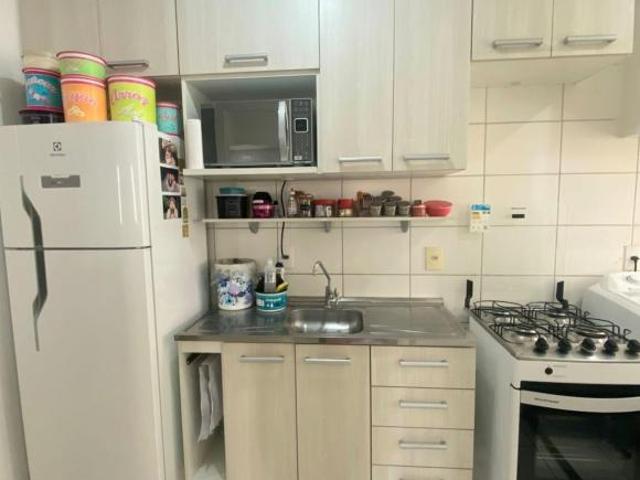 Apartamento à Venda com 2 dormitórios, 1 banheiro, sem Vaga