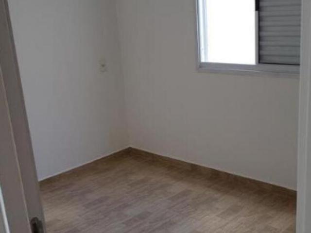 APARTAMENTO À VENDA COM 2 DORMITÓRIOS