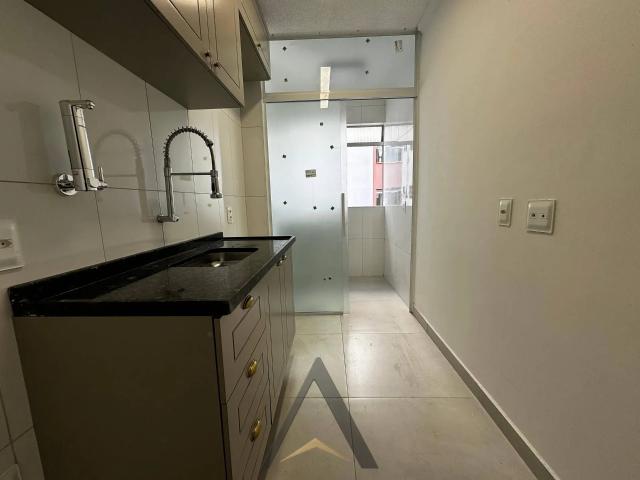 Apartamento à venda com 2 quartos e 50 m² por R$ 280.000