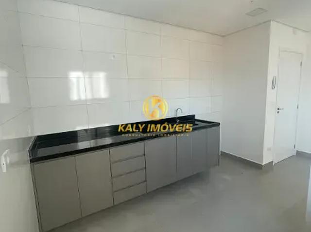 Apartamento à venda com 2 quartos e 69 m² por R$ 470.000
