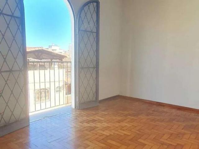 Apartamento à venda com 2 quartos no Bairro São Geraldo Localização estratégica!