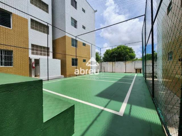 Apartamento a venda com 2 quartos no Planalto