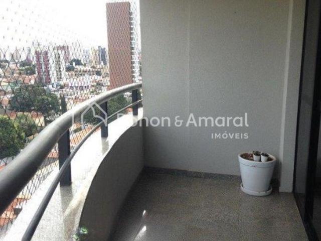 Apartamento à venda com 2 suítes no Cambuí, Campinas/SP