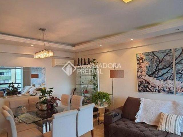 Apartamento à venda com 3 dormitórios no centro de Lajeado