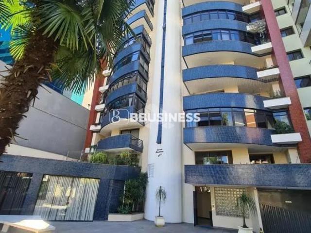 Apartamento à venda com 3 dormitórios, sendo 1 suíte, 2 vagas, São Pelegrino, Caxias do Sul, RS