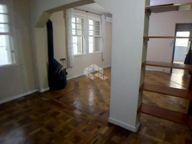 Apartamento à venda com 3 quartos 122 m²
