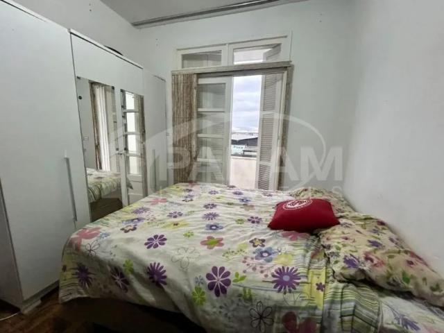 Apartamento a venda com 3 quartos