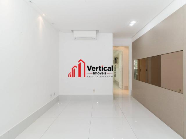 Apartamento à venda com 3 quartos e 95 m² por R$ 1.530.000