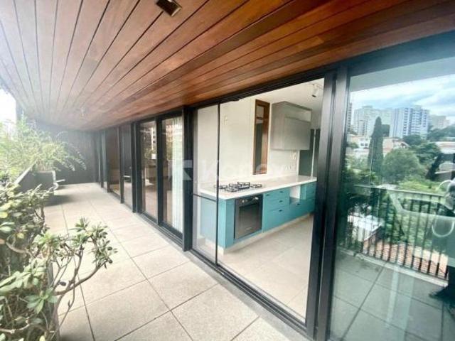 Imóvel de 168m² com sala de estar com varanda, 3 suítes, lazer completo 3 vagas Vila Madalena