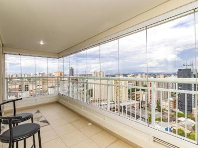Apartamento á venda com 3 quartos no Portão