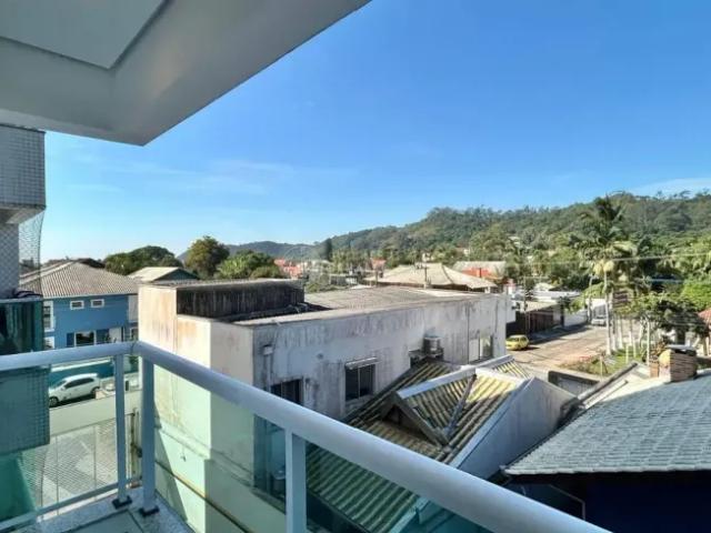 Apartamento a venda com 3 suítes, 149m², 2 vagas privativas e 250m da praia de Cabeçudas/Itajaí