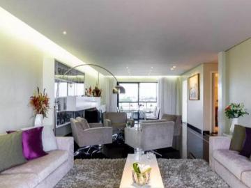 Apartamento à venda com 3 Suítes, 4 vagas, 250 m² por R$ 3.200.000,00 Moema São Paulo/SP