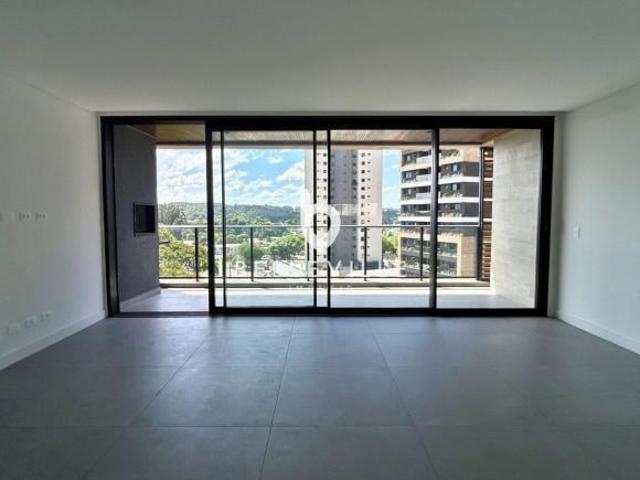Apartamento à venda com 3 suítes e 3 vagas de gara