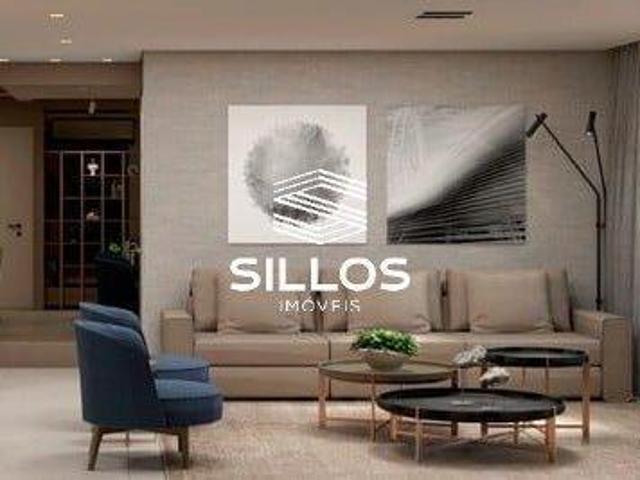 Apartamento à venda com 3 suítes no bairro Santo Inácio em Curitiba