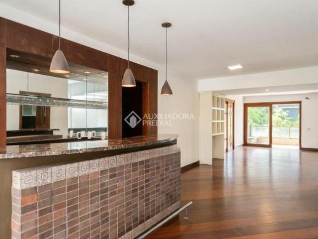 Apartamento à venda com 3 suítes no Bela Vista