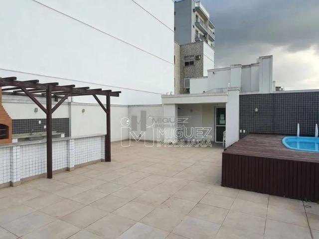 Apartamento a venda com varanda, 2 quartos, suíte, vaga de garagem, piscina, rua Dona Maria Tijuca