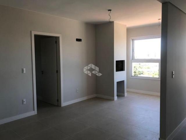 Apartamento à venda com dois quartos e suíte no Bairro Patronato em Santa Maria RS