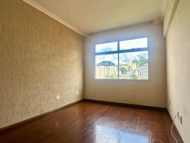 Apartamento à Venda Coração de Jesus, 4 Quartos, 180 m2