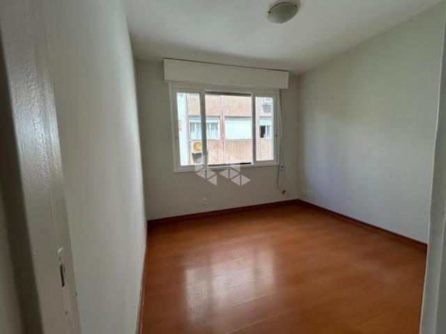 Apartamento à venda de 03 dormitórios no bairro Moinhos de Vento em Porto Alegre /RS