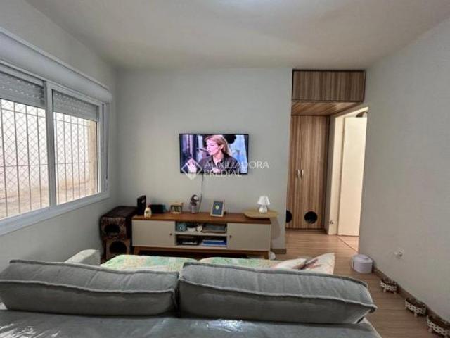 Apartamento à venda, de 1 quarto, reformado, à venda no bairro Jardim Europa em Porto Alegre