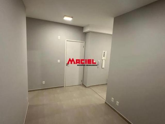 APARTAMENTO A VENDA DE 2 DORMITÓRIOS EM JACAREÍ