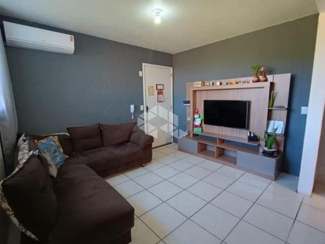 Apartamento a venda de 2 quartos no bairro Medianeira em Santa Maria RS