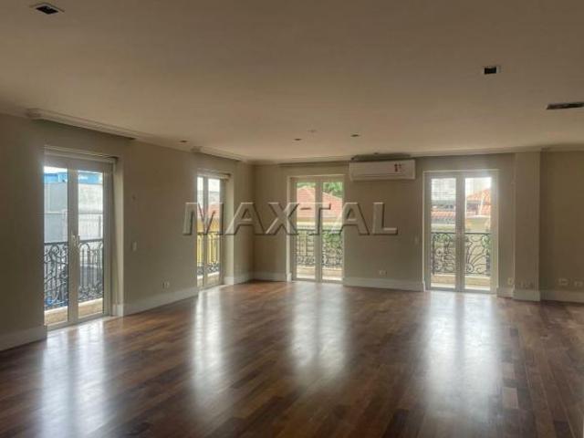 Apartamento à venda de 385m², com 6 dormitórios e 6 banheiros, no Jardim Paulista