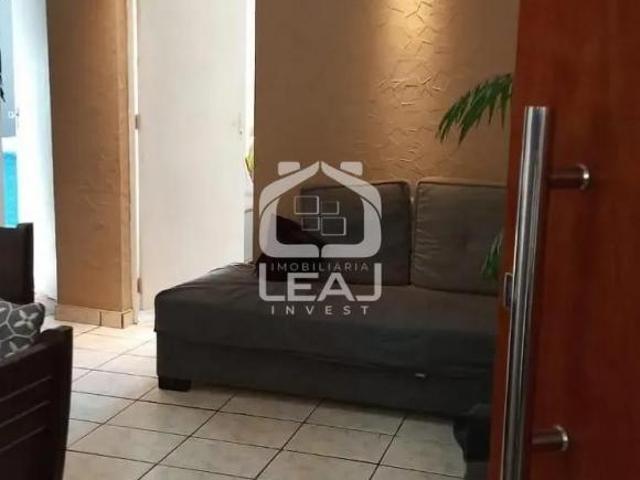 Apartamento à venda de 49m² no Jardim Guarujá com 2 quartos e 1 vaga de garagem