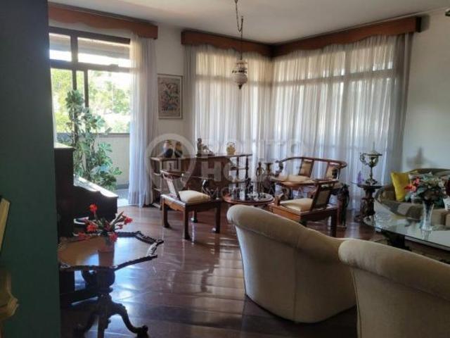 Apartamento à venda e locação,a 2 minutos do metrô Borba Gato,4 suítes e 4 vagas