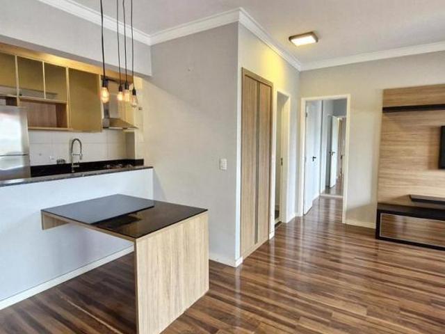 Apartamento à Venda e locação com 2 quartos e 1 vaga na Lapa