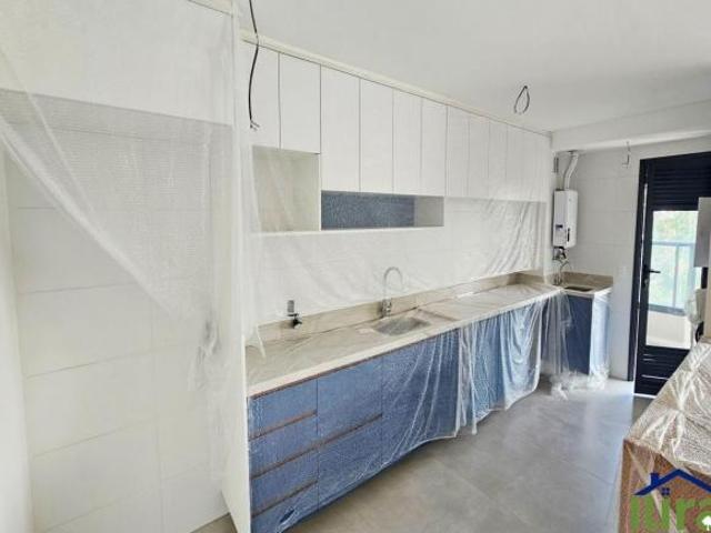 Apartamento à venda e locação, 2 suítes, piscina, 2 vagas Centro, Alphaville SP