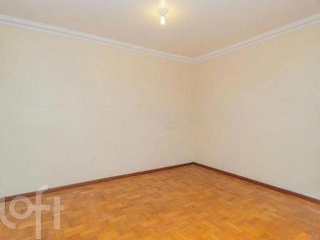 Apartamento à venda em Mário Quintana com 57 m², 2 quartos