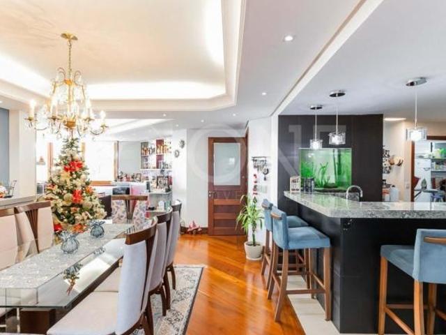 Apartamento à venda em Menino Deus