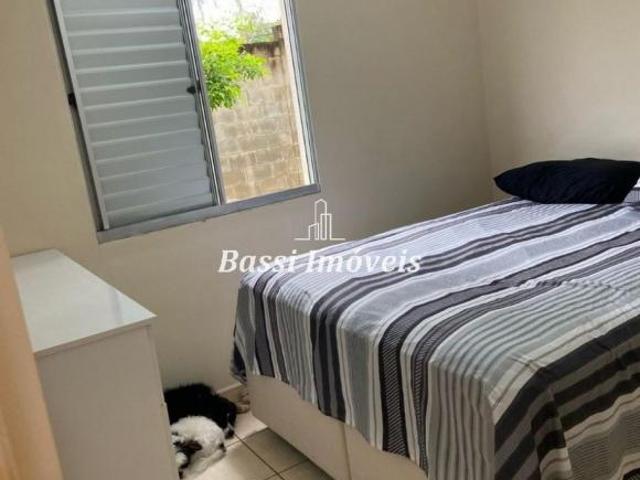 Apartamento à venda em Mogi Mirim SP: 2 quartos, 2 salas, 1 banheiro, 1 vaga de garagem no Condomíni