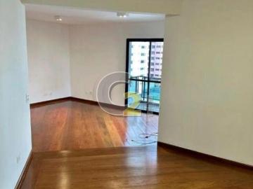 Apartamento à venda em Moema com 3 quartos, 2 vagas e 160 m²