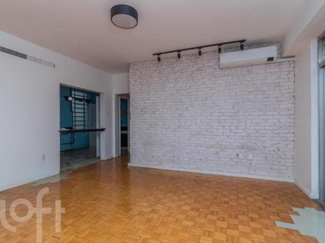 Apartamento à venda em Moinhos de Vento com 244 m², 4 quartos, 1 suíte, 2 vagas