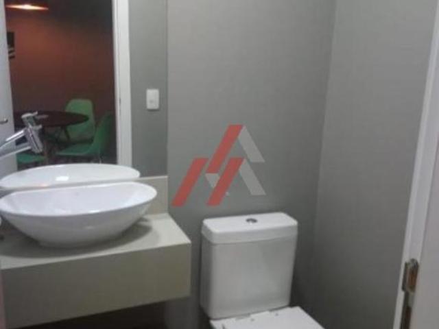 Apartamento à venda em Alphaville Centro Industrial e Empresarial: 1 quarto, 1 suíte, 1 sala, 1 banh
