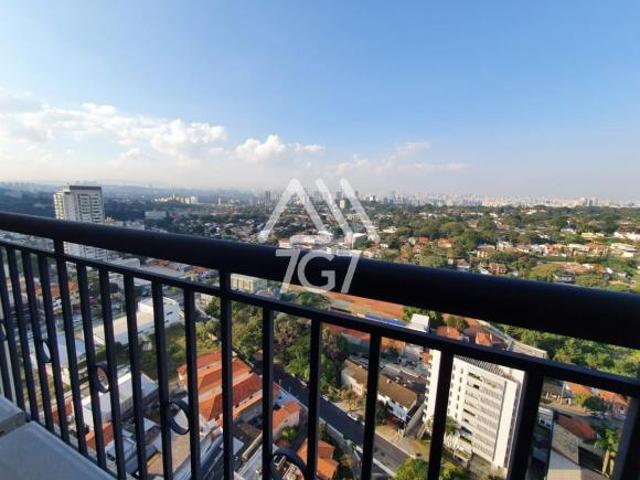 APARTAMENTO À VENDA EM ANDAR ALTO COM UMA VISTA INCRIVEL PRÓXIMO A ESTAÇÃO MORUMBI DO METRÔ