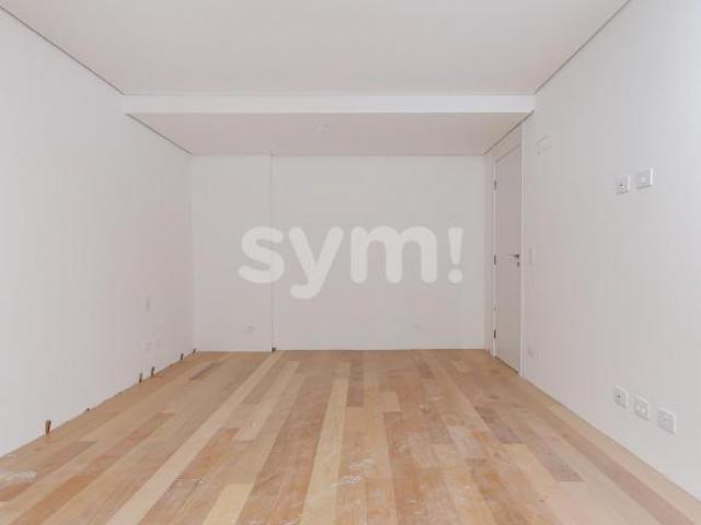 Apartamento à venda em Batel