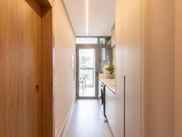 Apartamento à venda em Batel