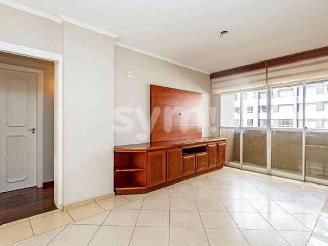 Apartamento à venda em Batel