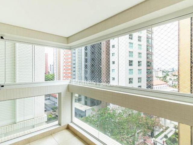 Apartamento à venda em Batel
